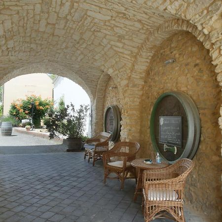 Winzerzimmer - Weingut Tinhof Eisenstadt Bagian luar foto